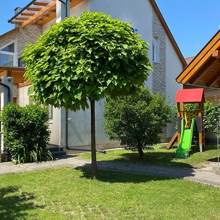 Appartamento Magyar Apartman Iii. Hajdúszoboszló Esterno foto