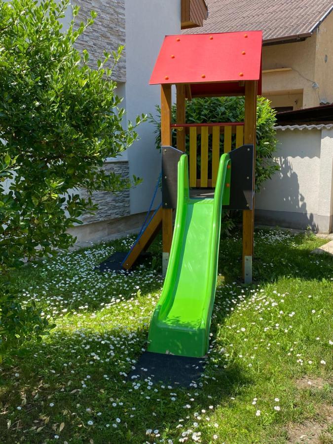 Appartamento Magyar Apartman Iii. Hajdúszoboszló Esterno foto