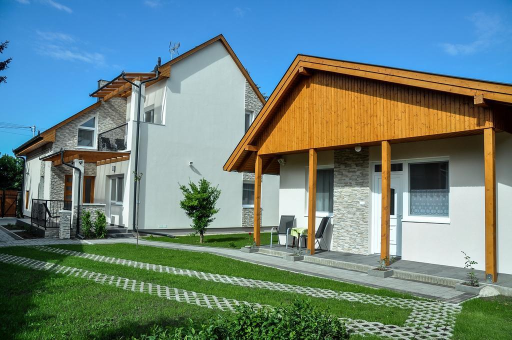 Appartamento Magyar Apartman Iii. Hajdúszoboszló Esterno foto