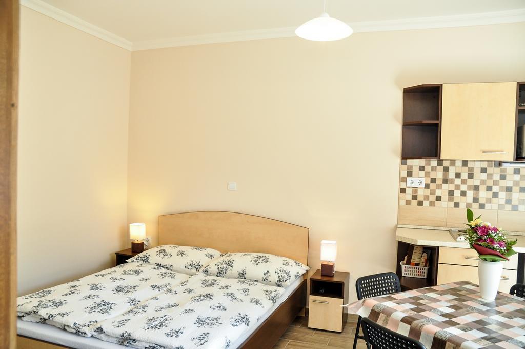 Appartamento Magyar Apartman Iii. Hajdúszoboszló Esterno foto