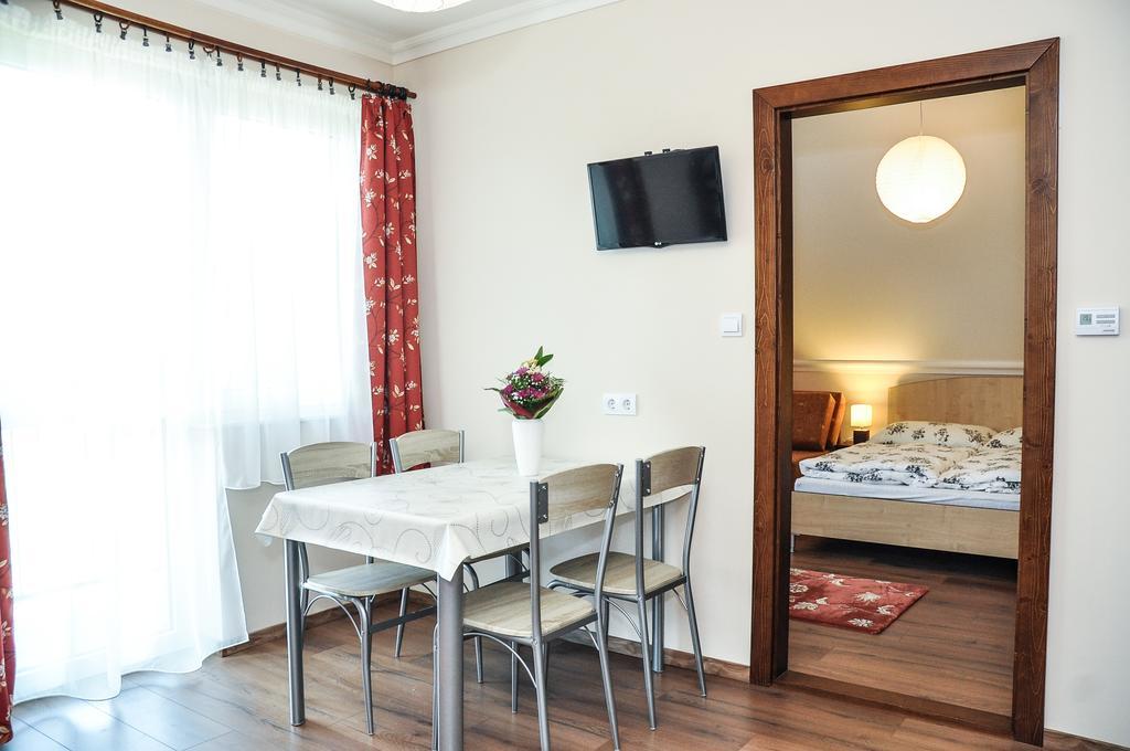 Appartamento Magyar Apartman Iii. Hajdúszoboszló Esterno foto